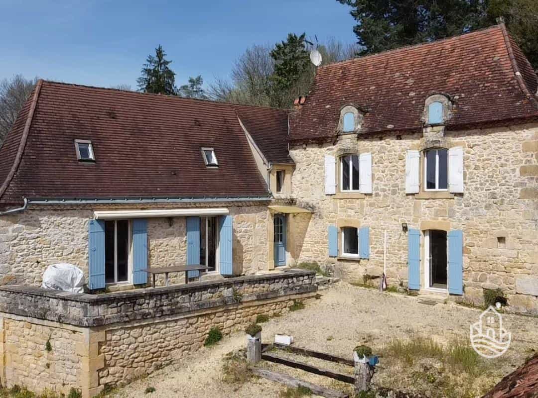 House in Les Eyzies, Nouvelle-Aquitaine 12551379