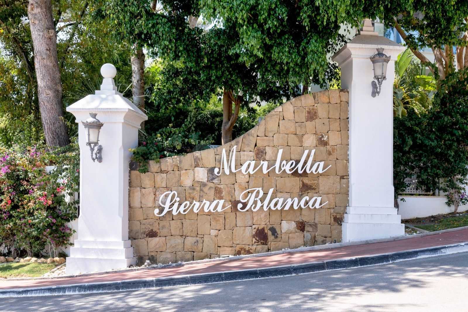 Flere hus i Marbella, Andalusia 12552037