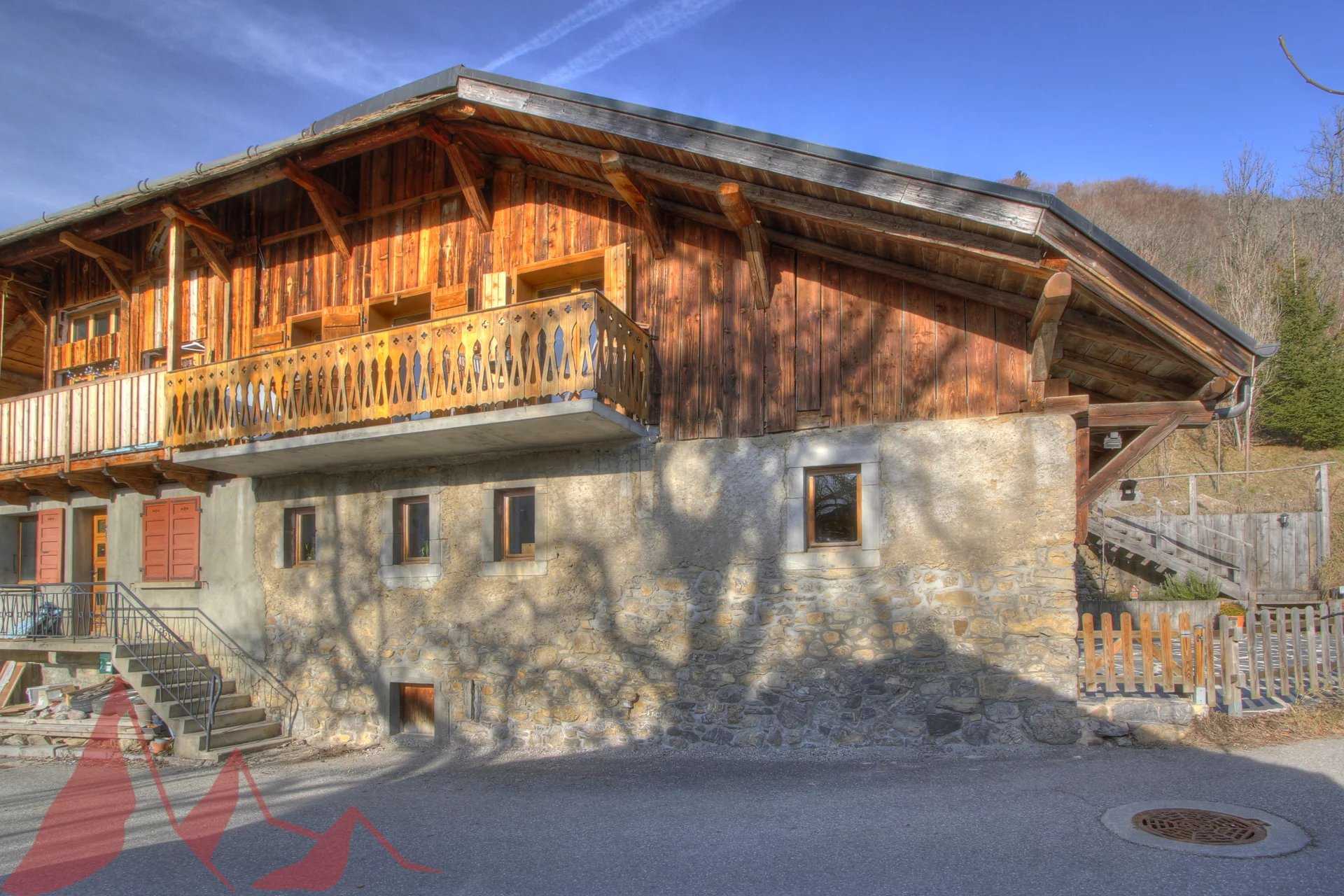 Residential in Montriond, Haute-Savoie 12552438