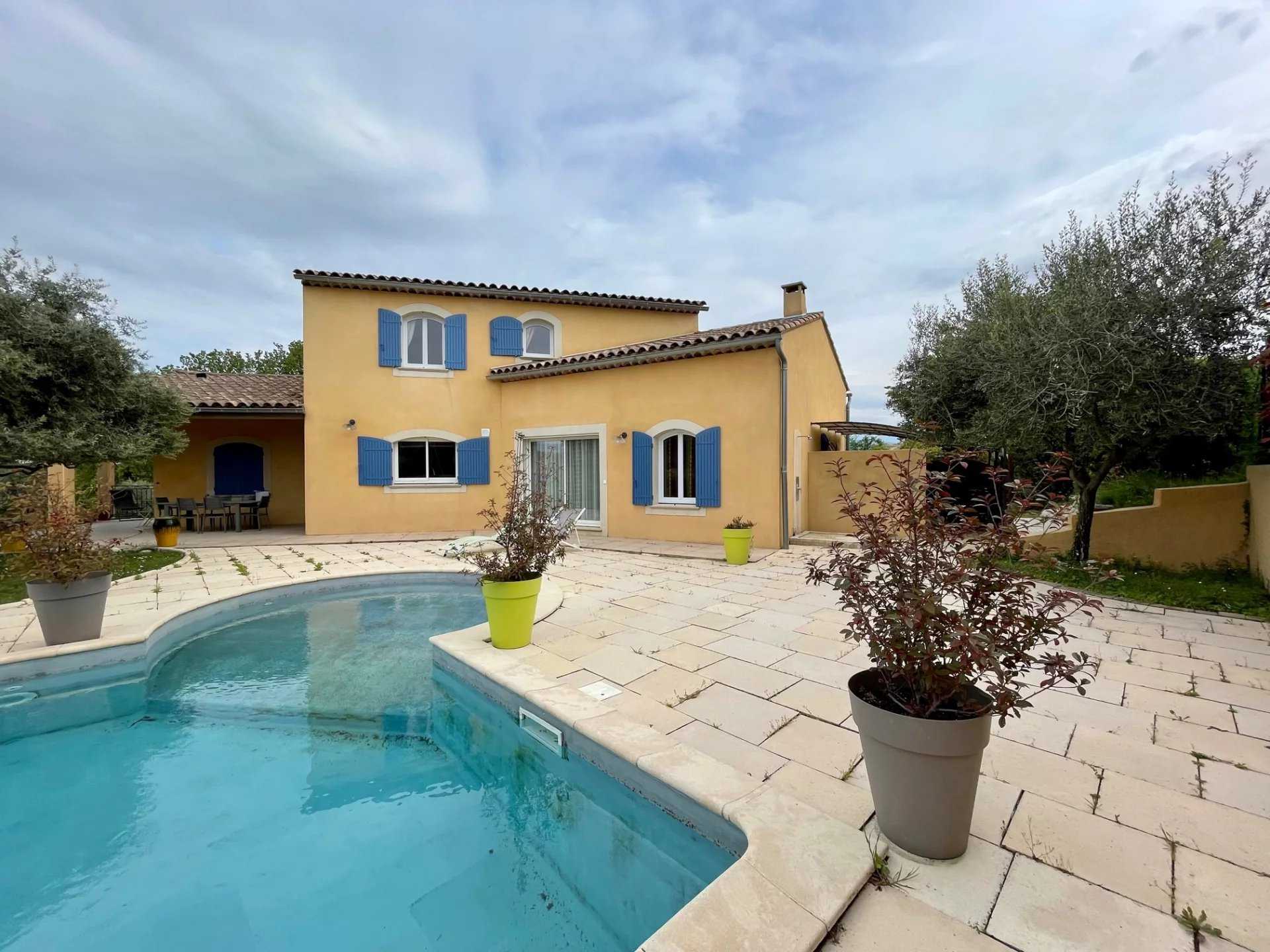 σπίτι σε Saint-Didier, Provence-Alpes-Cote d'Azur 12552440