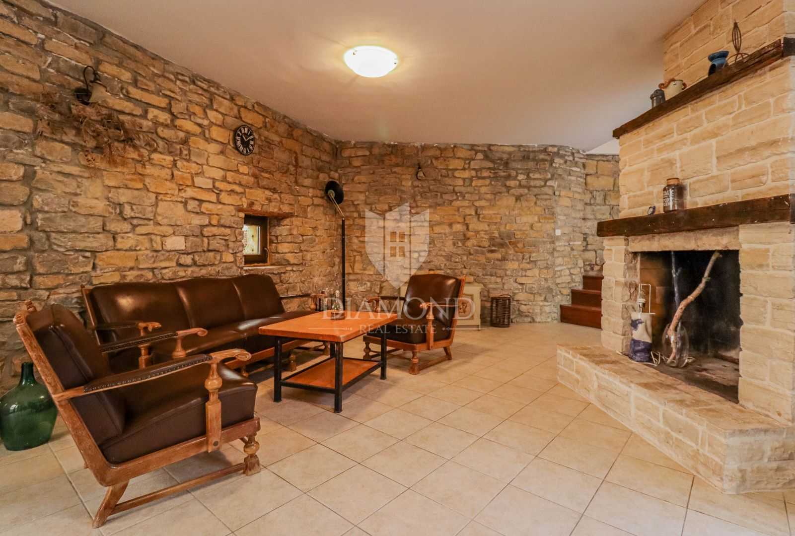Dom w Momjan, Istria County 12552681