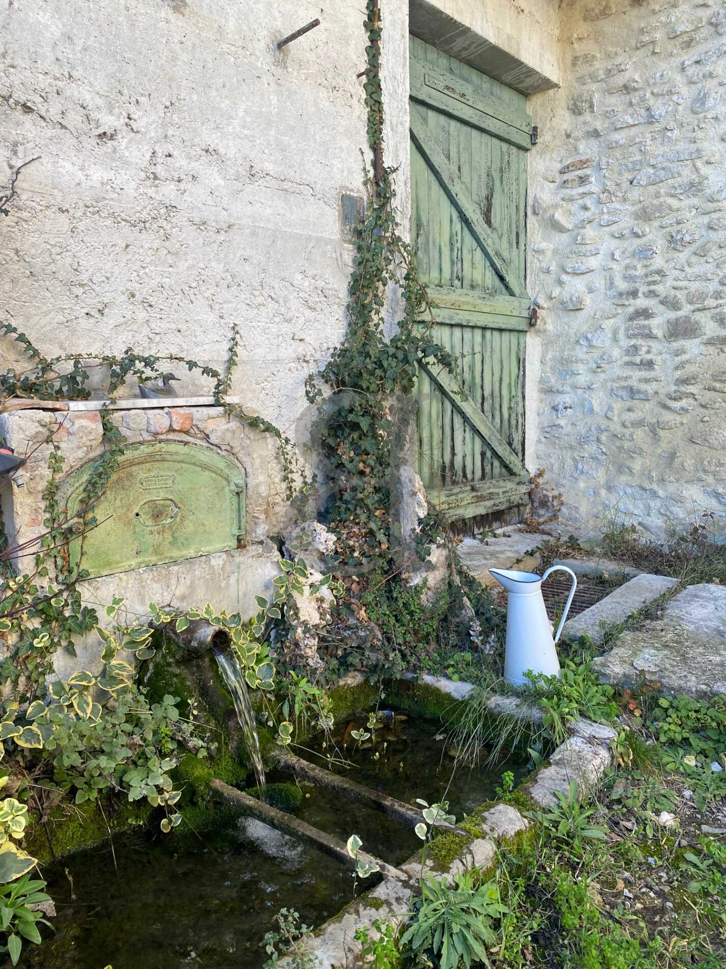Rumah di Grignan, Auvergne-Rhône-Alpes 12553498