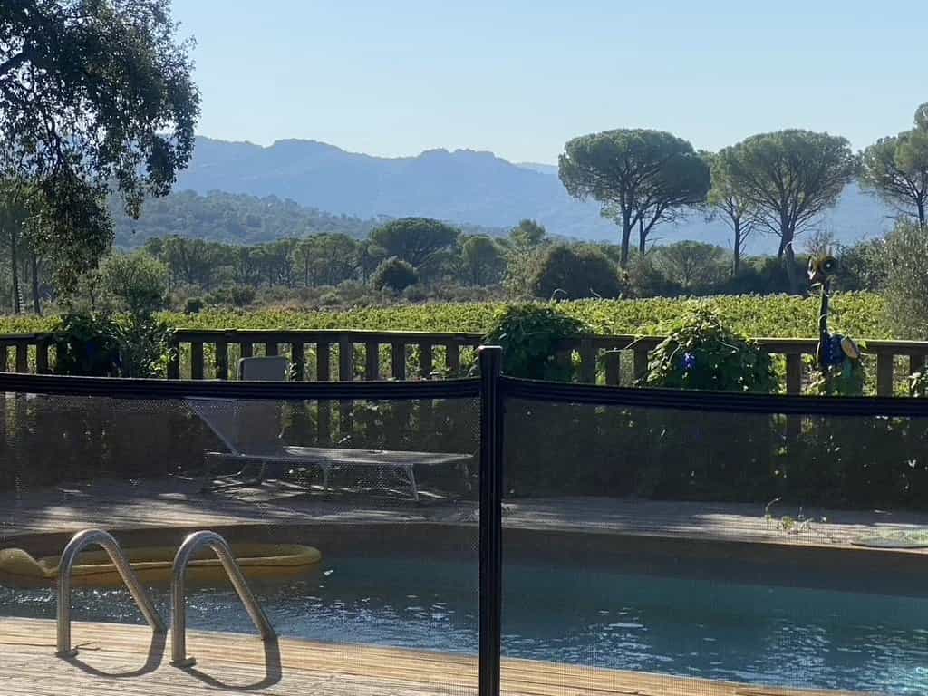 House in Le Muy, Provence-Alpes-Côte d'Azur 12553535