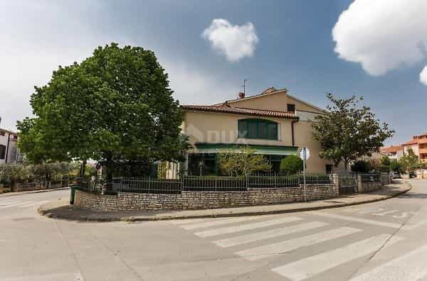 房子 在 Pula, Istarska županija 12554083