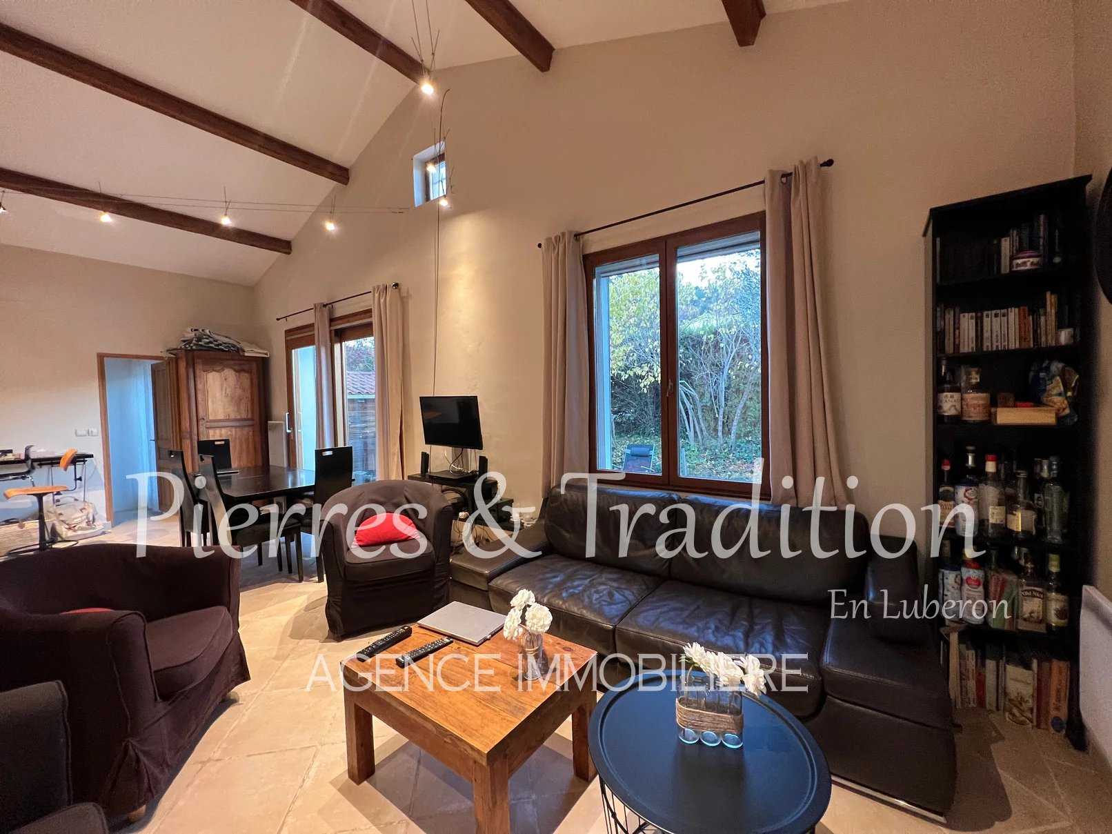 Rumah di Cereste, Provence-Alpes-Cote d'Azur 12554747