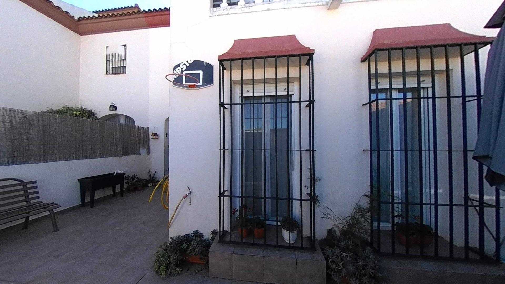 Будинок в Gines, Andalucía 12555195