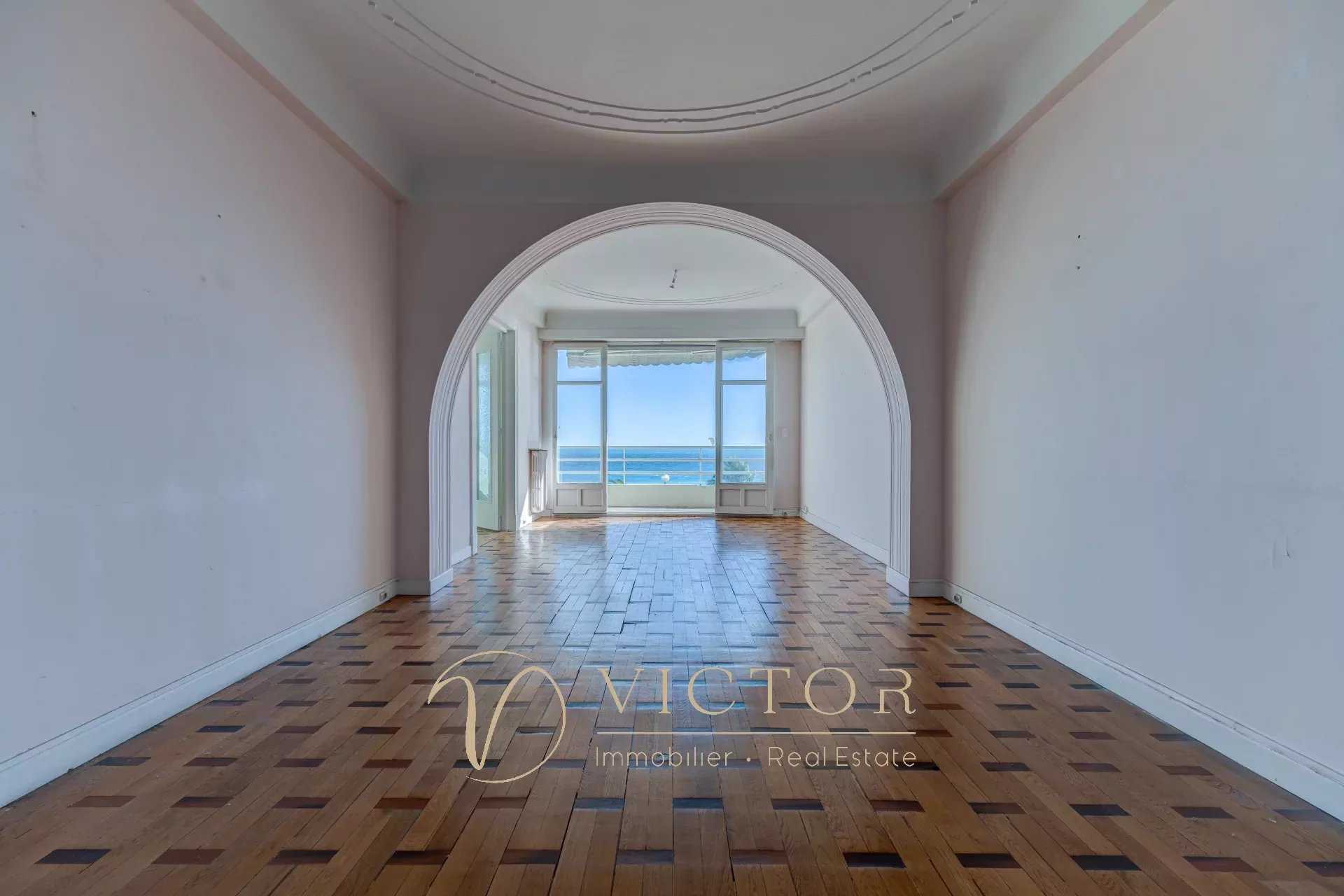 Residential in Nice, Alpes-Maritimes 12555800