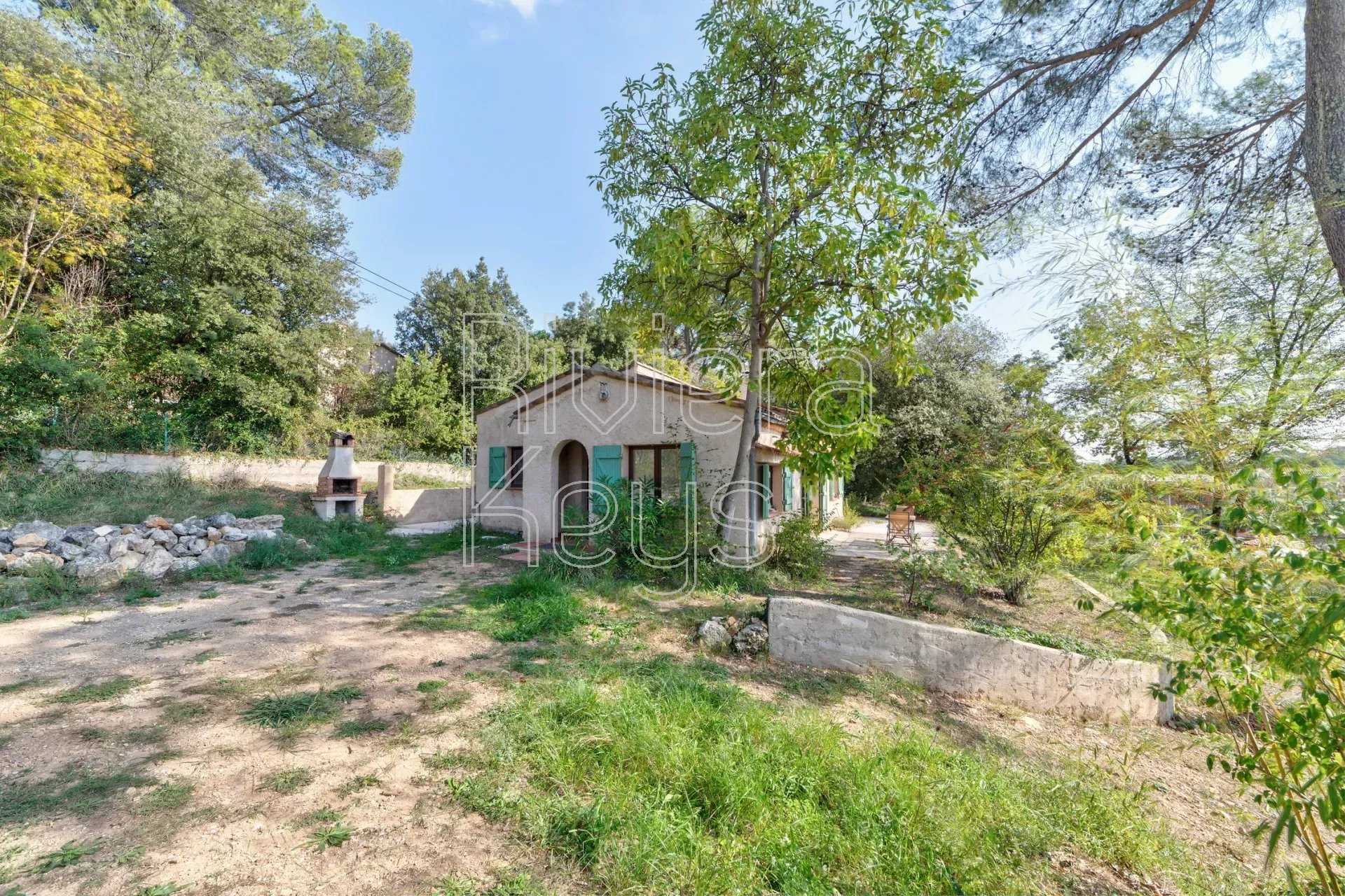 Hus i Le Plan, Provence-Alpes-Cote d'Azur 12555816