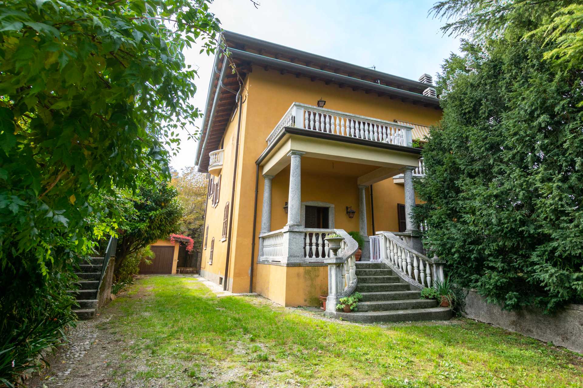 σπίτι σε Καρέλα, Via Sant'Antonio Maria Zaccaria 12555917