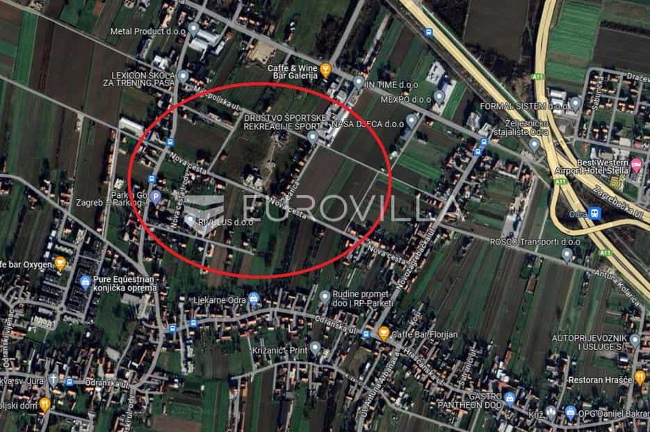 Tanah dalam Odra, Zagreb, Grad 12555973