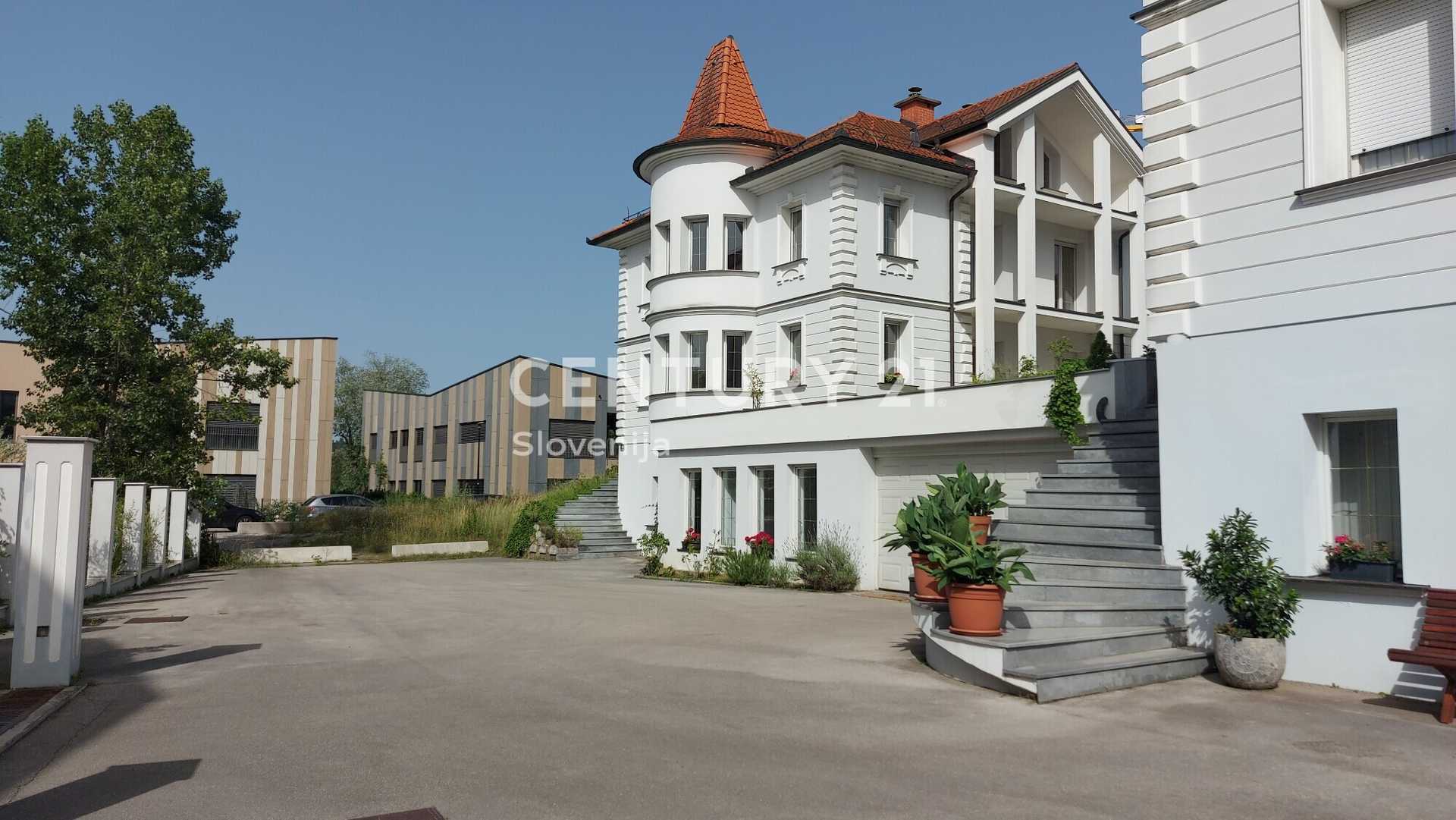 casa en Zagorje, Zagorje ob Savi 12556000