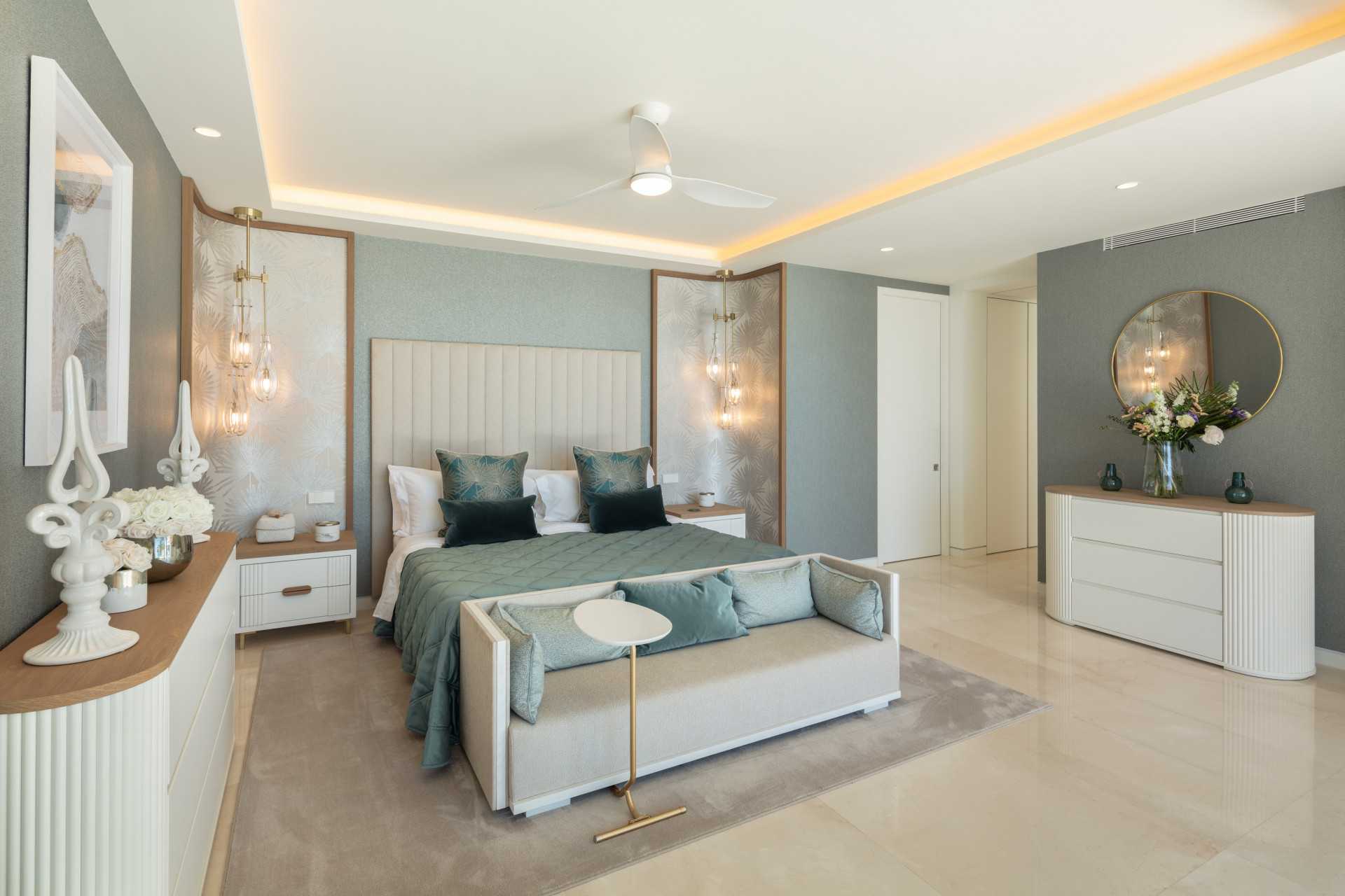 Condominium in Marbella, Andalucía 12556065