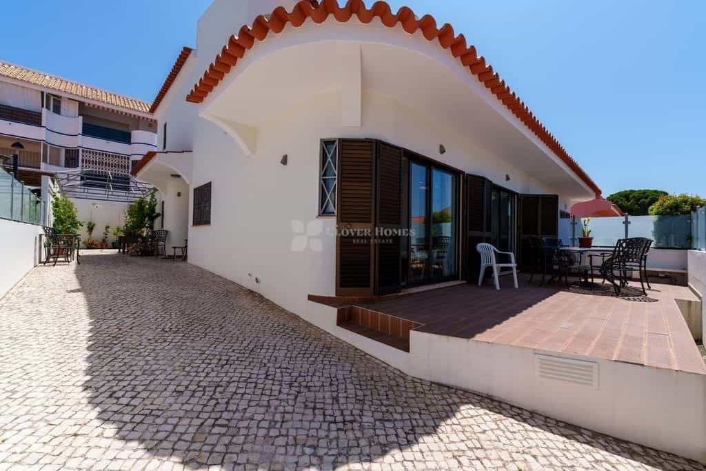 Huis in Quarteira, Faro 12557566