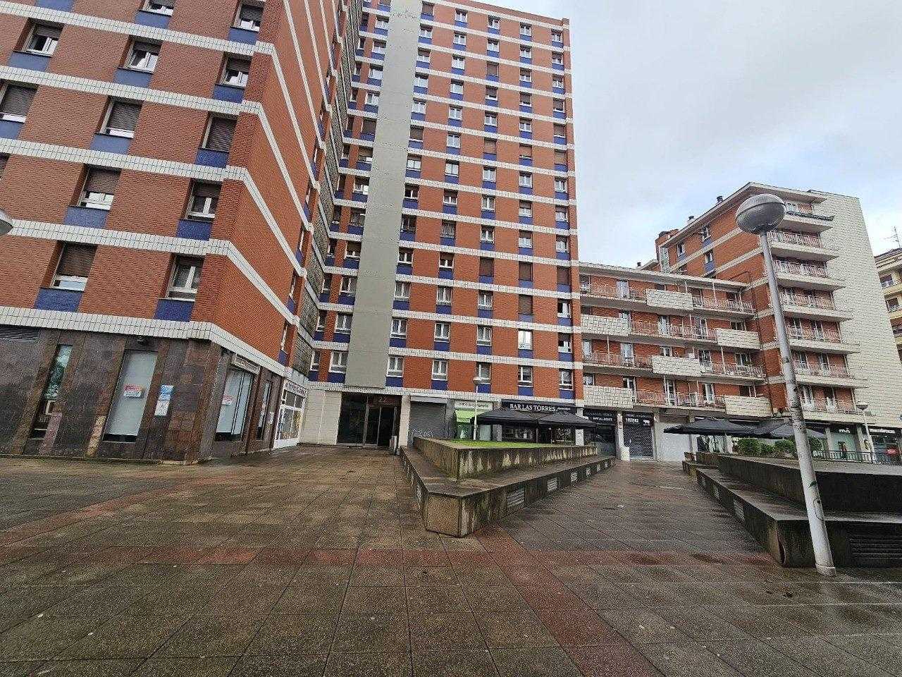 Condominium in Bilbao, Basque Country 12557885