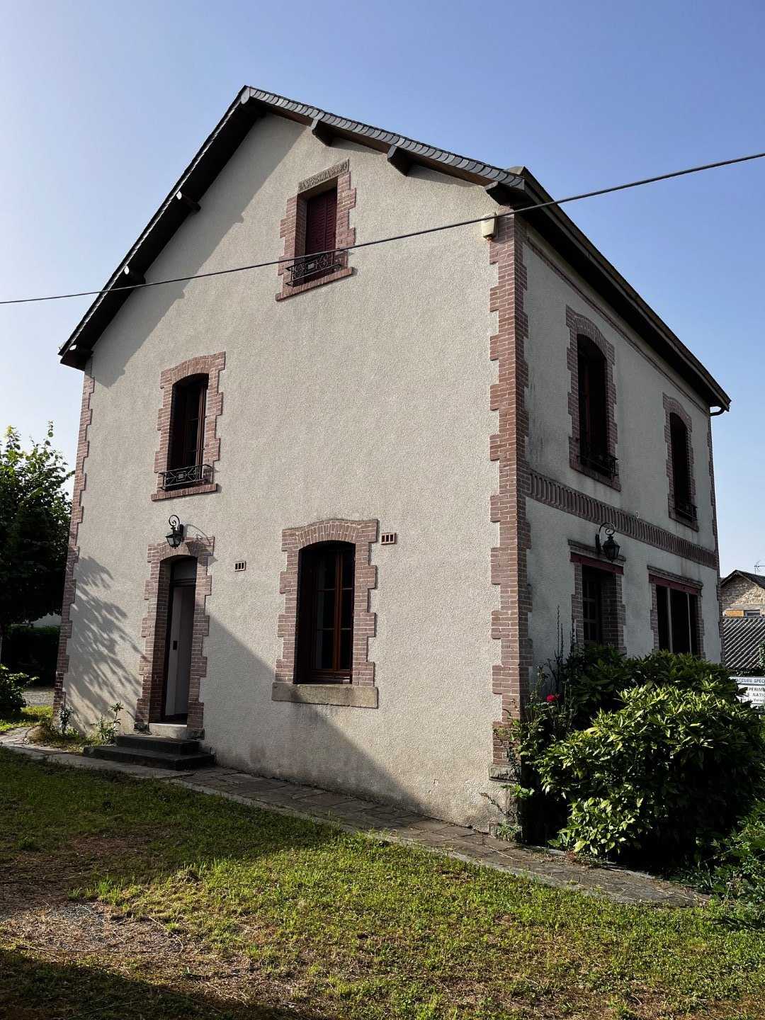 House in Chamberet, Nouvelle-Aquitaine 12558164