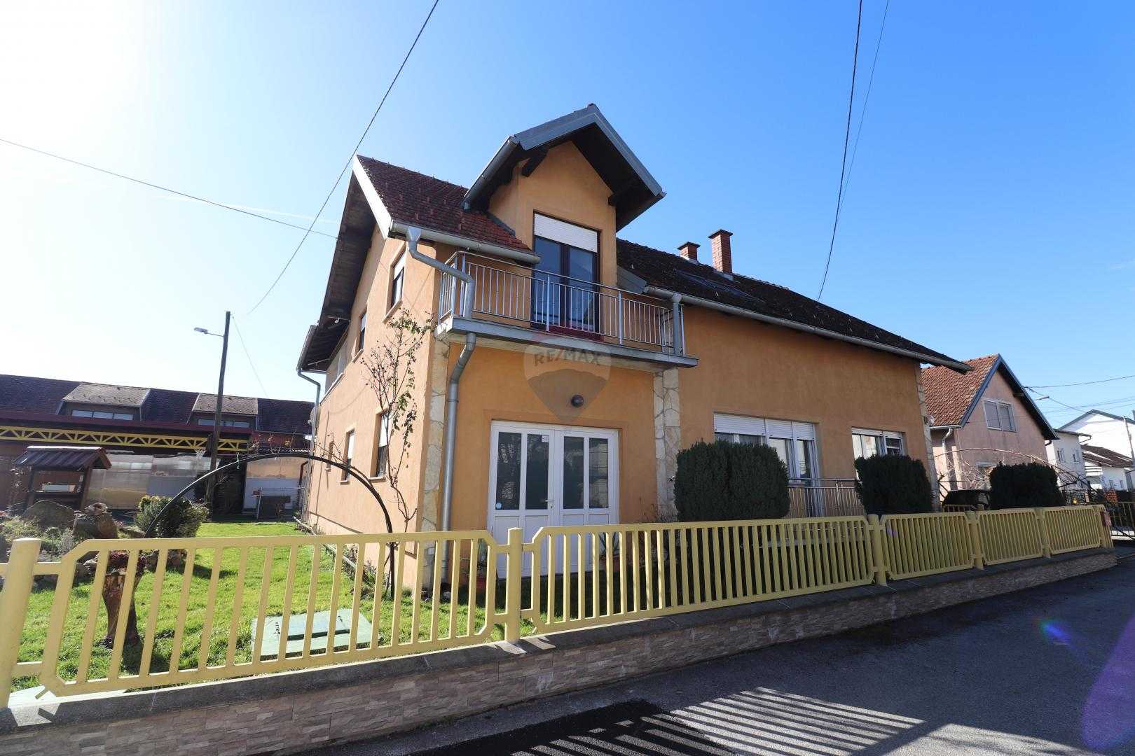 Casa nel Brebernica, Zagabria, Laurea 12558365