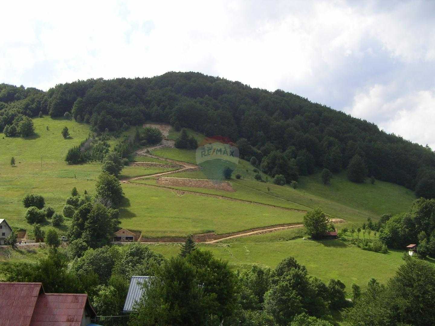 房子 在 Lokve, Primorsko-Goranska Zupanija 12558425