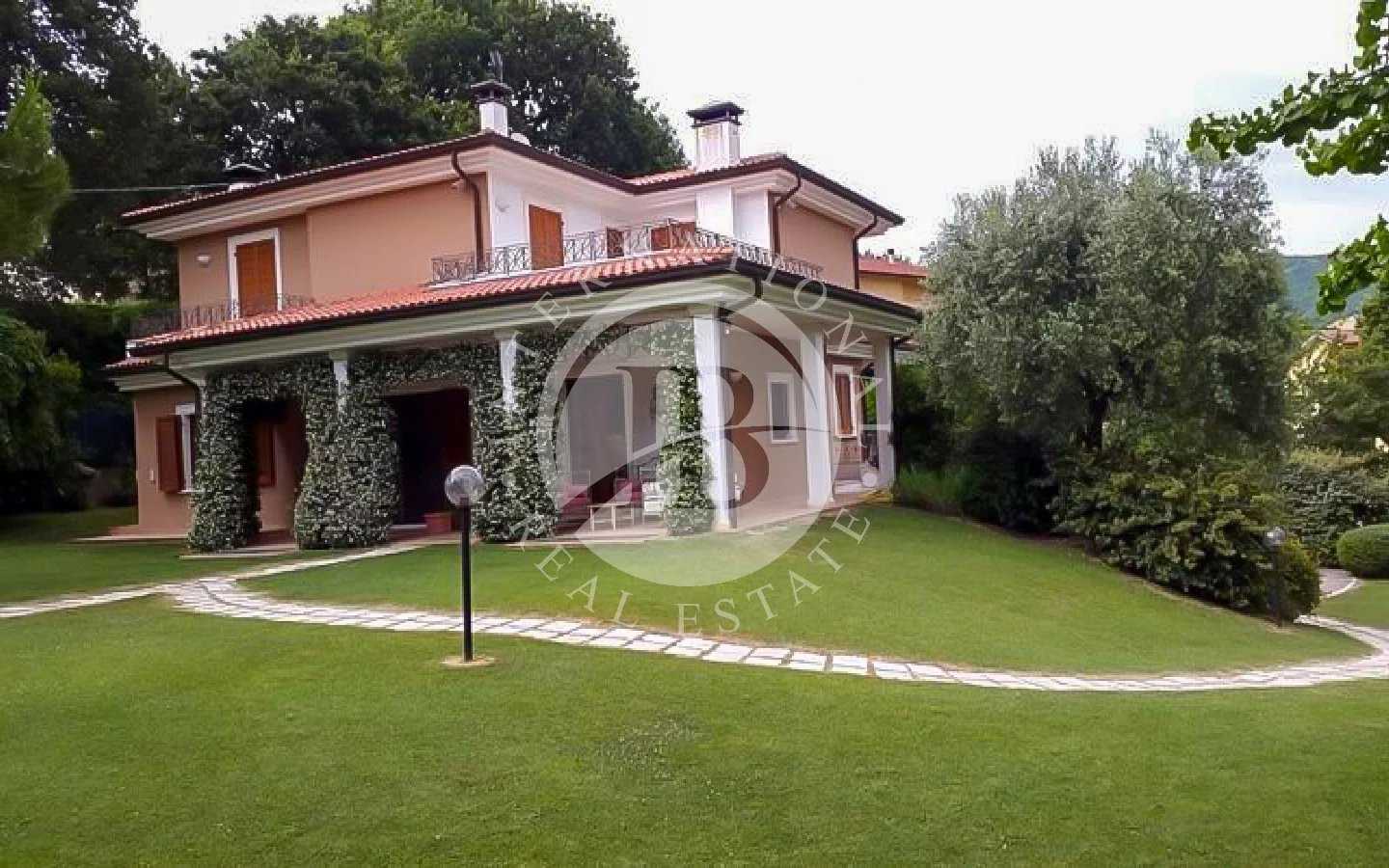 House in Petriano, Marche 12558749