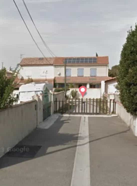 집 에 Fos-sur-Mer, Provence-Alpes-Cote d'Azur 12559693