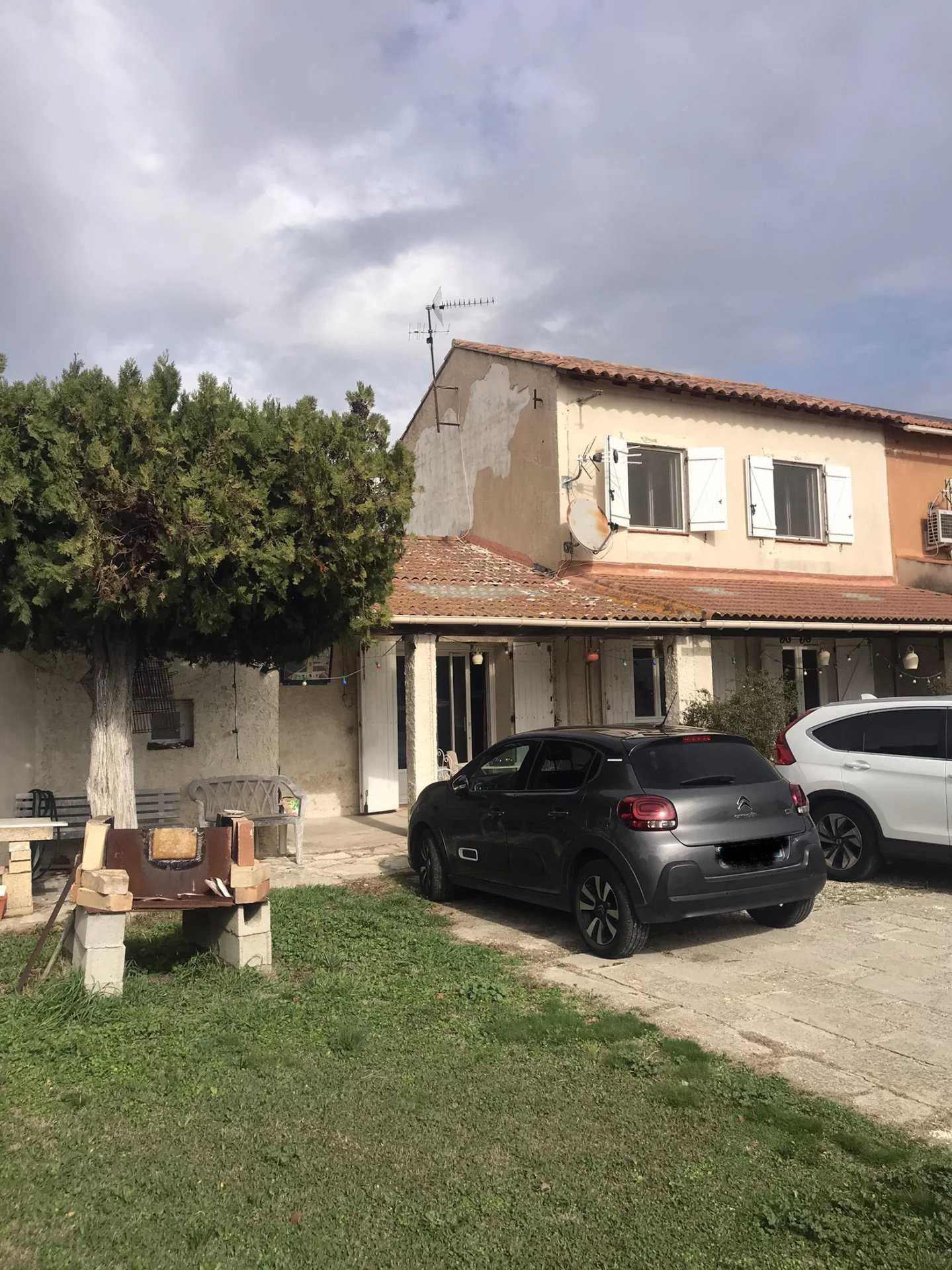Haus im Fos-sur-Mer, Provence-Alpes-Cote d'Azur 12559693