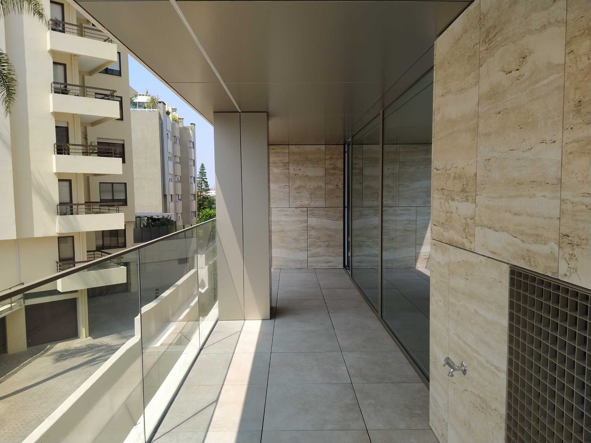 Condominium in Porto, Porto District 12561843
