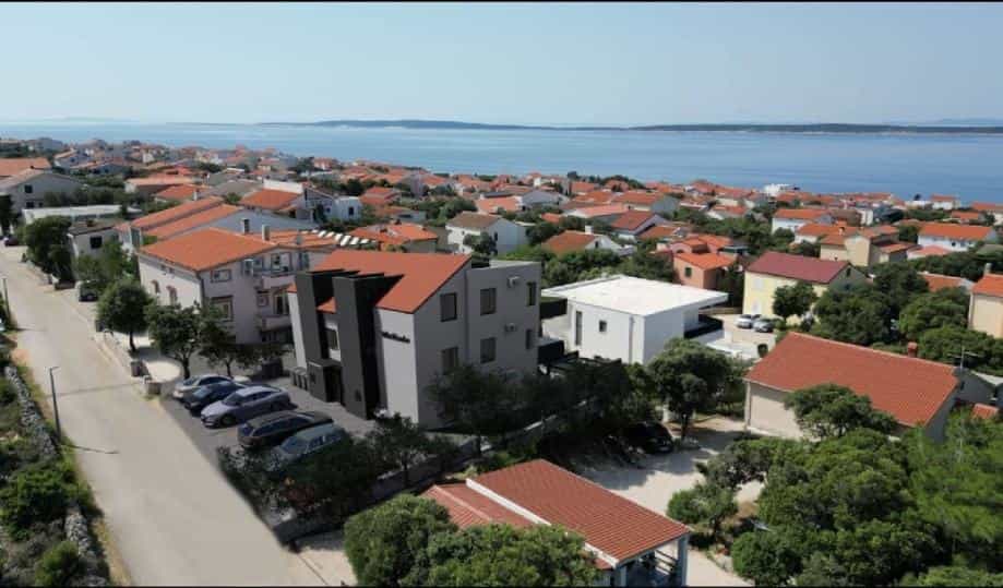 Eigentumswohnung im Kolan, Zadarska Zupanija 12564939