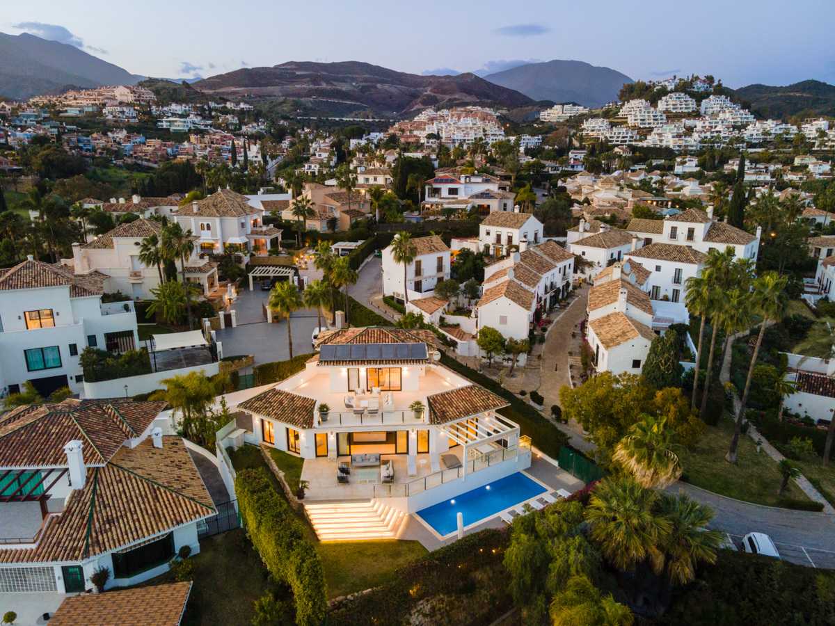 rumah dalam Marbella, Andalucía 12574245
