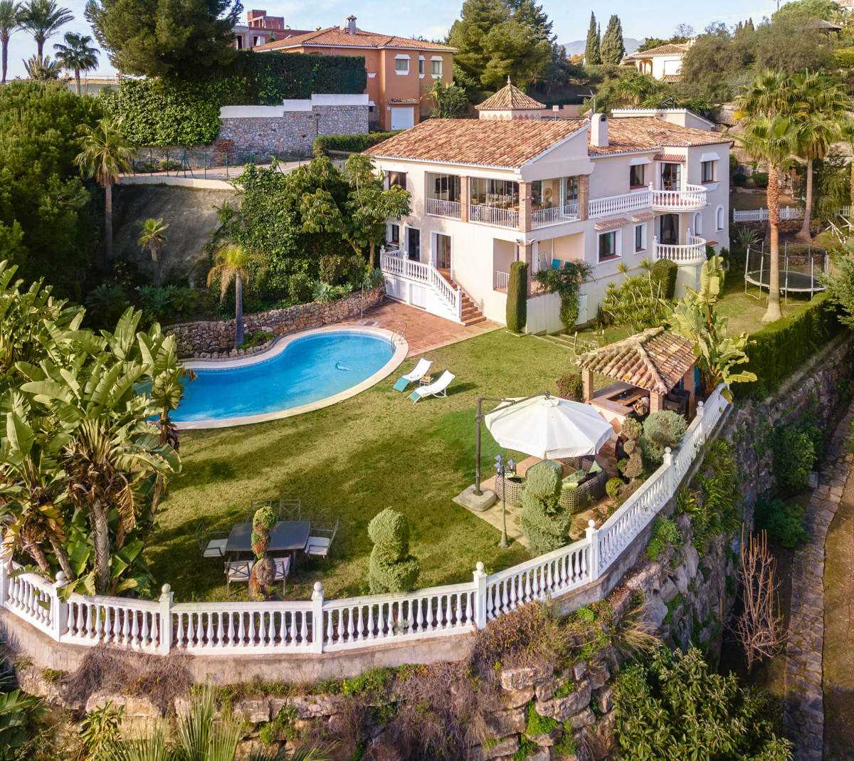 Rumah di Benahavis, Andalusia 12574254