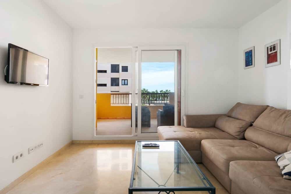 Condominium in Torrevieja, Valencia 12574281