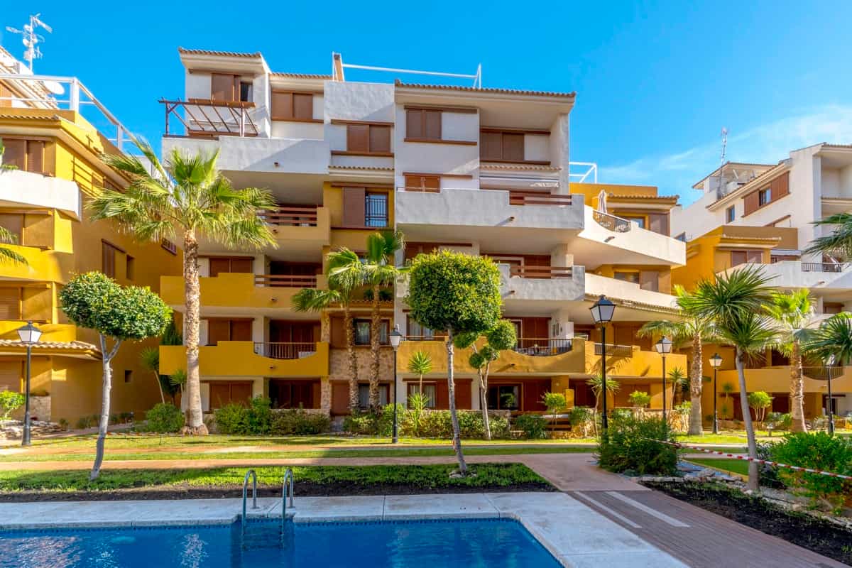 Eigentumswohnung im Torrevieja, Comunidad Valenciana 12574292
