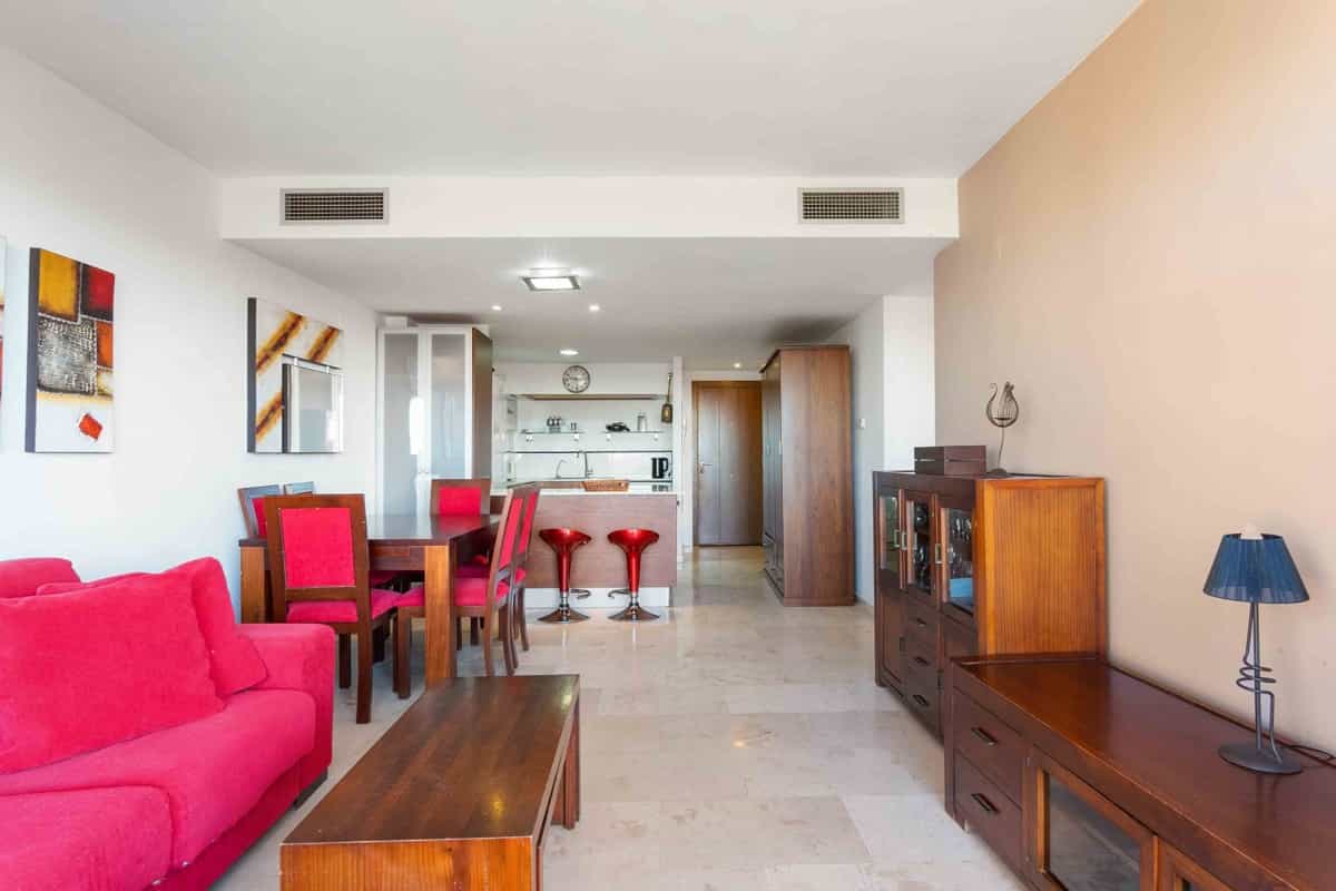 Condominium in Torrevieja, Valencia 12574293