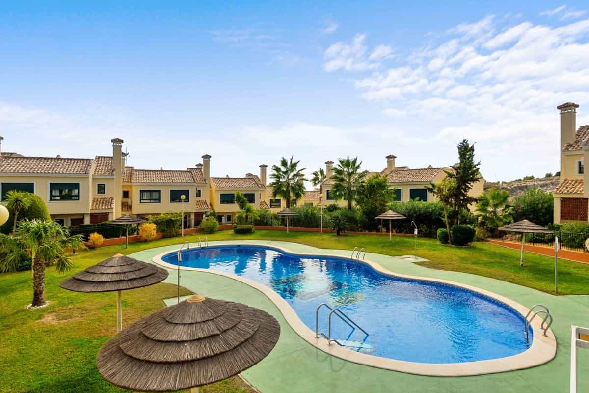 Múltiples condominios en Orihuela, Comunidad Valenciana 12574300