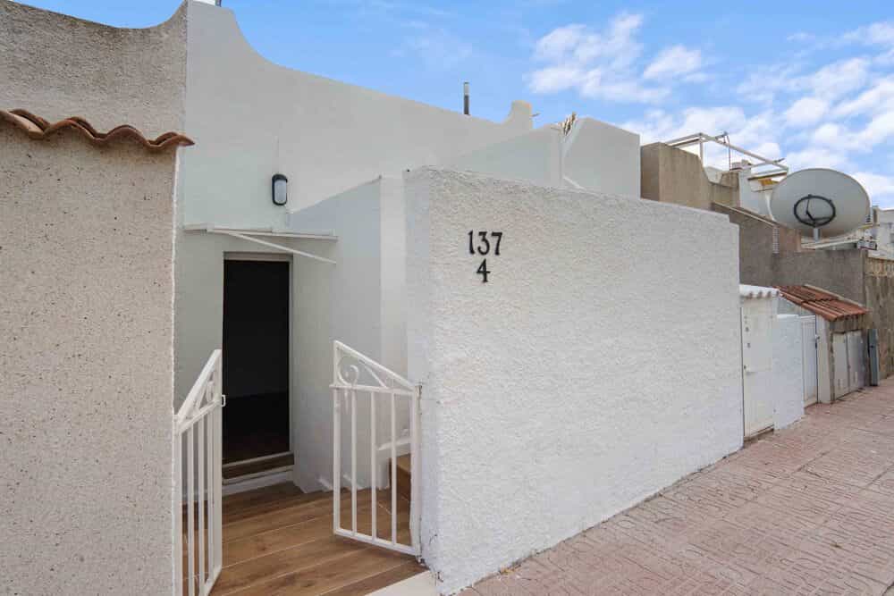 Meerdere appartementen in San Miguel de Salinas, Comunidad Valenciana 12574303