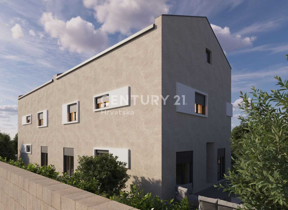 Condominium dans Poreč, Istarska Zupanija 12574363