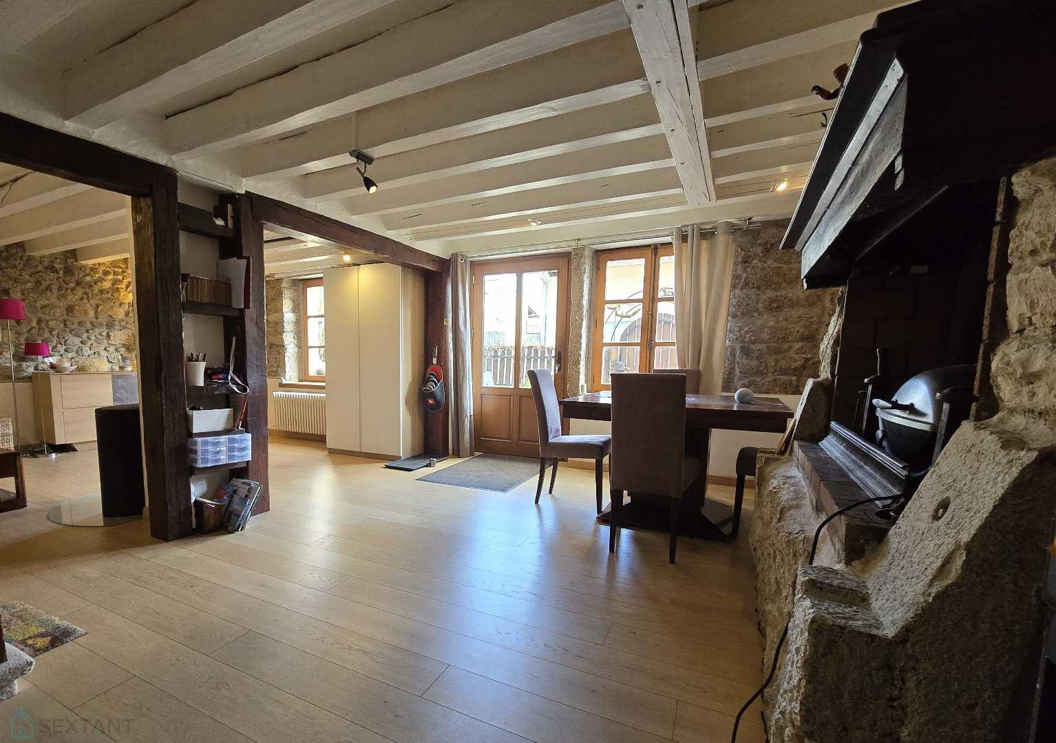 House in Prévessin-Moëns, Auvergne-Rhône-Alpes 12574612