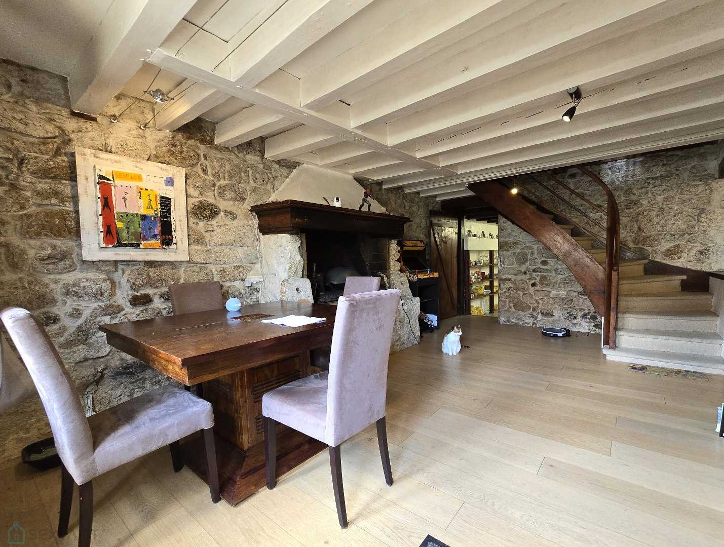 Talo sisään Prevessin, Auvergne-Rhône-Alpes 12574612