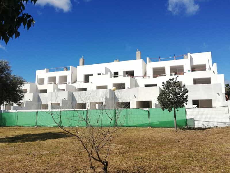Condominium in Moncarapacho, Faro 12574873