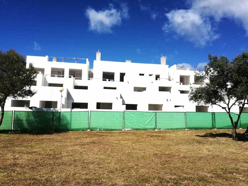 Condominium in Moncarapacho, Faro 12574875