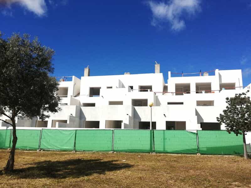 Condominium in Moncarapacho, Faro 12574876