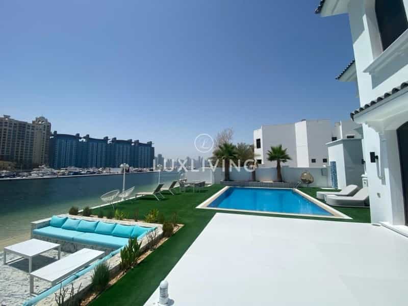 Residential in Dubai, Dubai 12574898