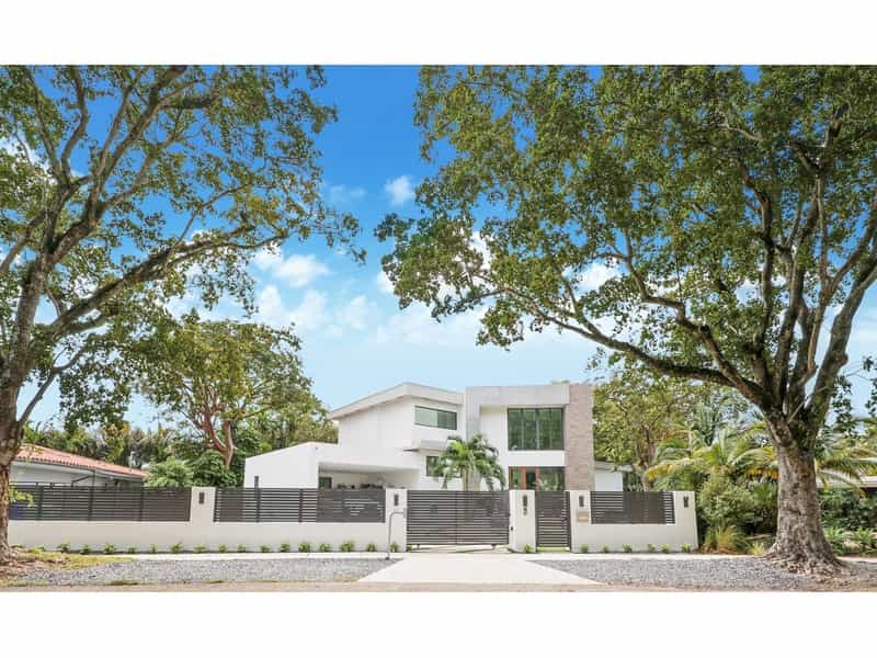House in Bay Heights, Florida 12575743