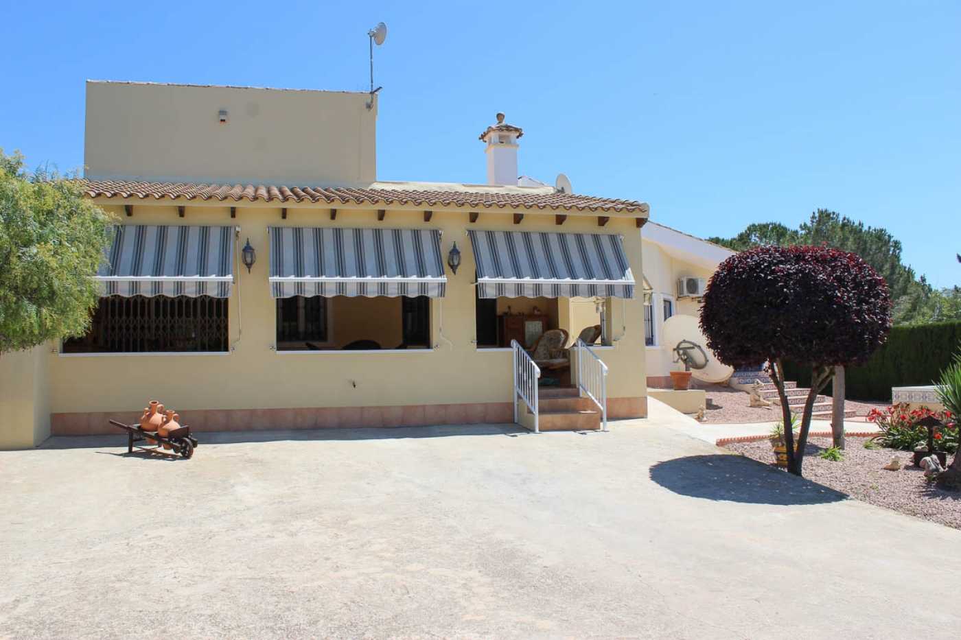 بيت في Almoradí, Comunidad Valenciana 12576399