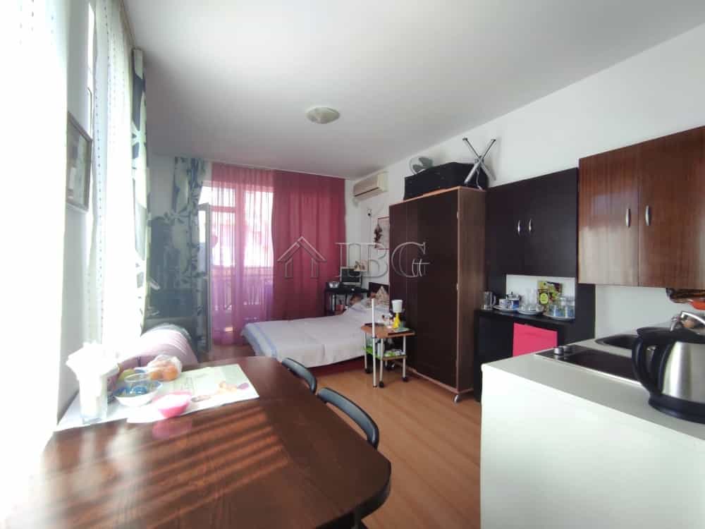Condominium in Tankovo, Burgas 12576488