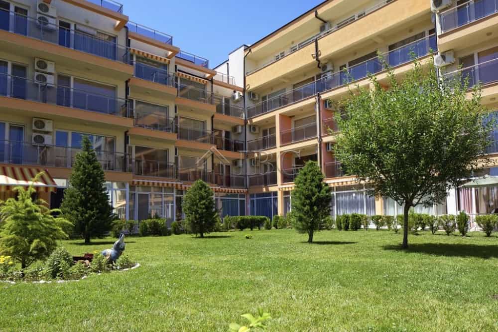 Condominium in Sveti Vlas, Burgas 12576514