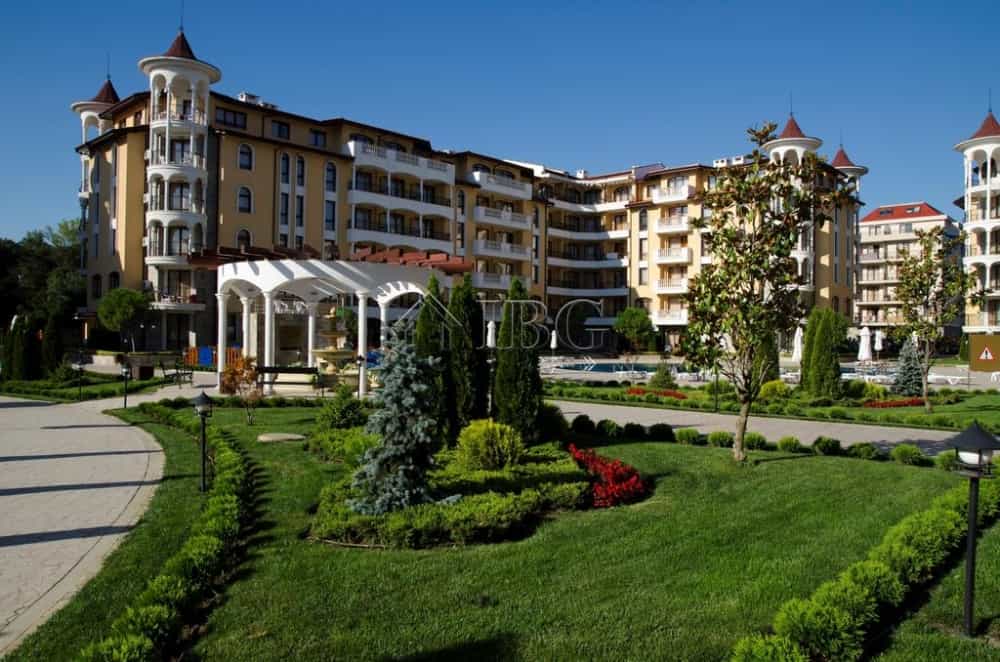 Condominium in Balchik, Burgas 12576532