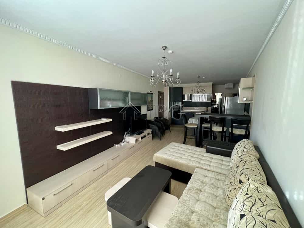 Condominium in Бяла, Варна 12576591