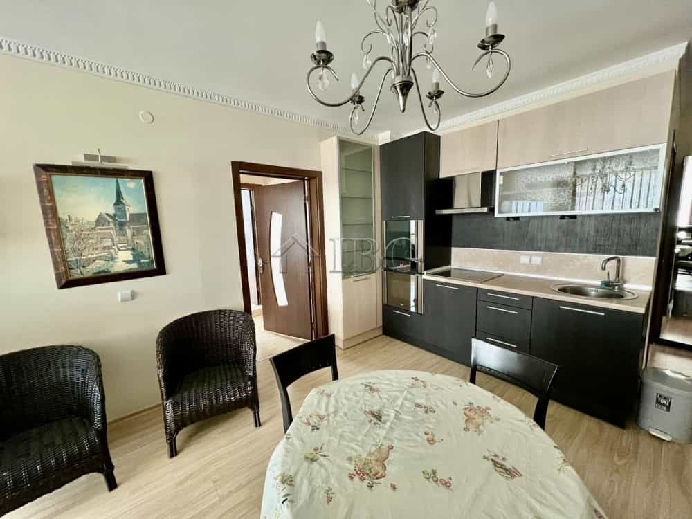 Condominium in Бяла, Варна 12576591