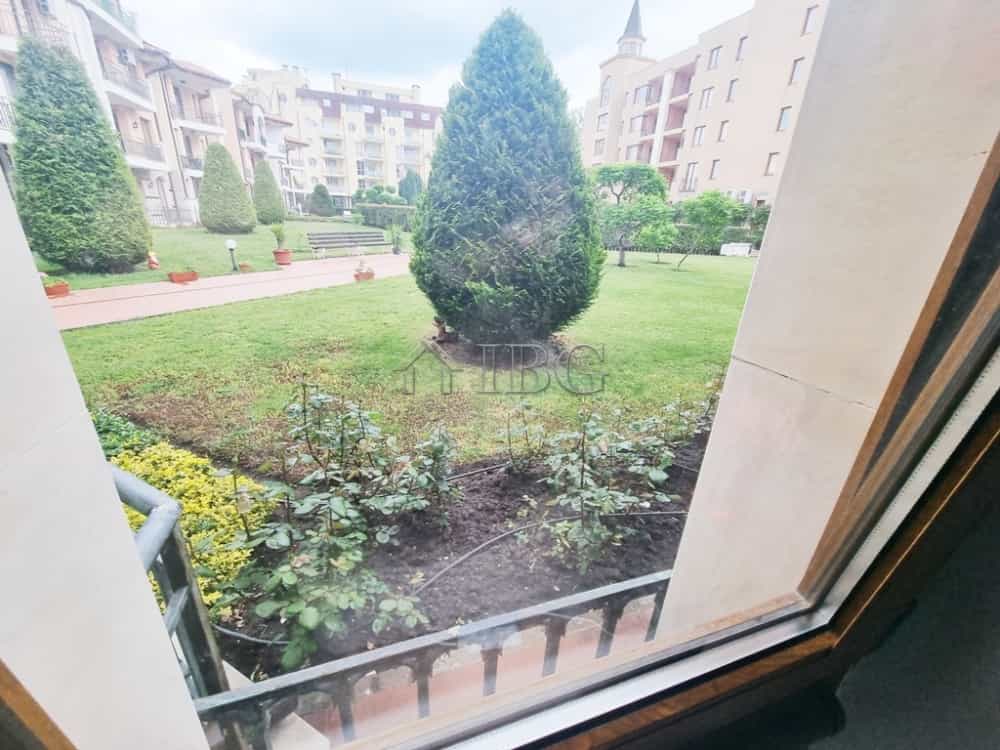 Condominium in Cholakova cheshma, Burgas 12576612