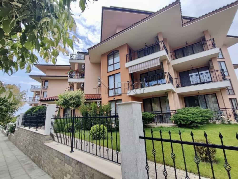 Condominium in Sveti Vlas, Burgas 12576675