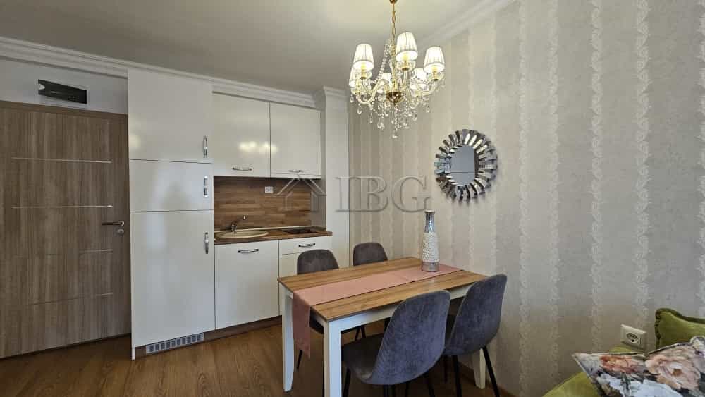 Condominium in Nesebar, Burgas 12576752